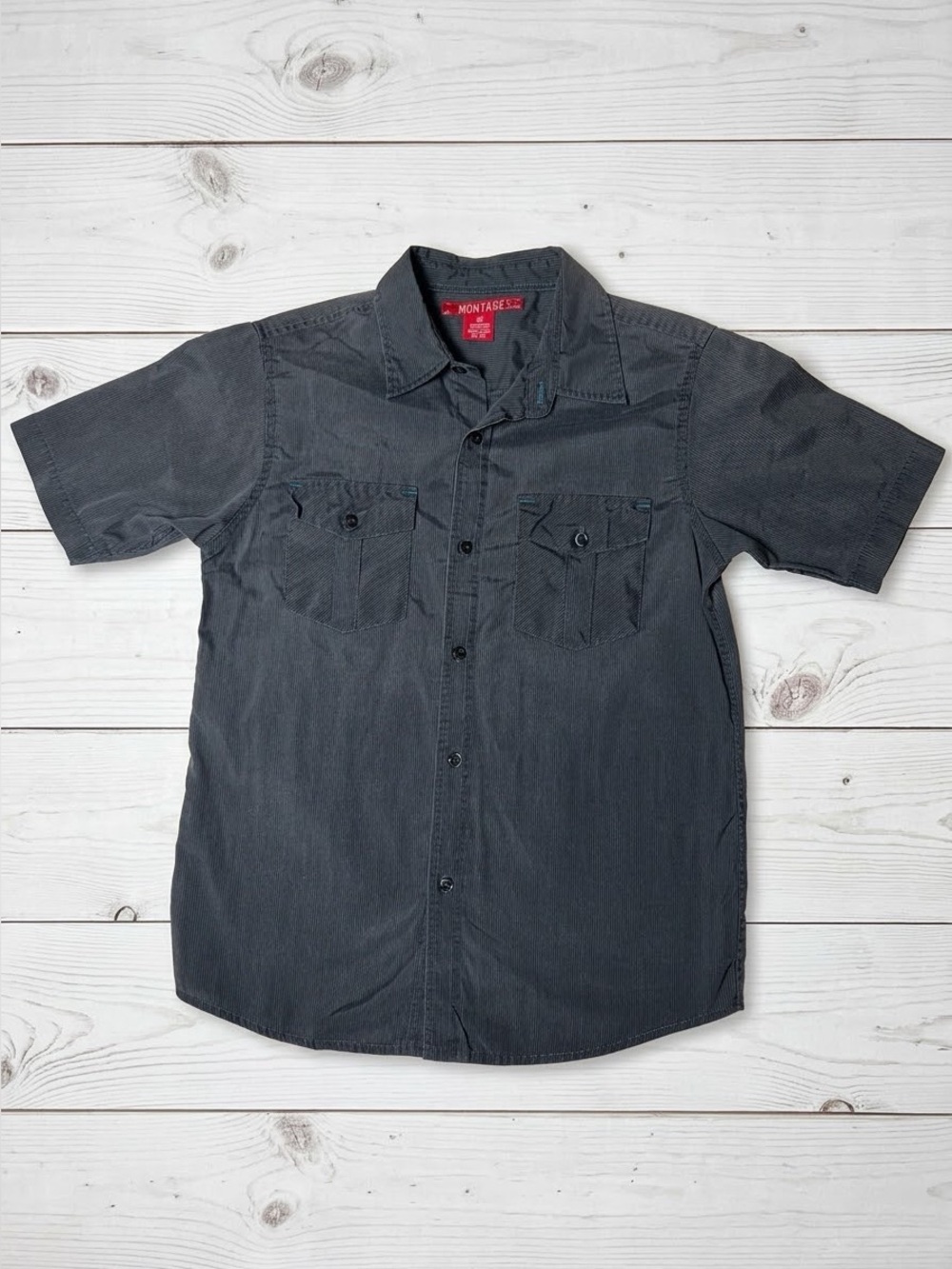 Montage Boys Size Medium Dark Gray Short Sleeve Button Up Shirt Dual Pocket EUC